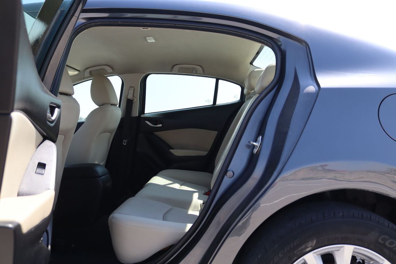 Mazda 3 SE 1.6L Sedan MAZDA 3 - 2019 - GCC - Accident-free -1.6L - Excellent condition