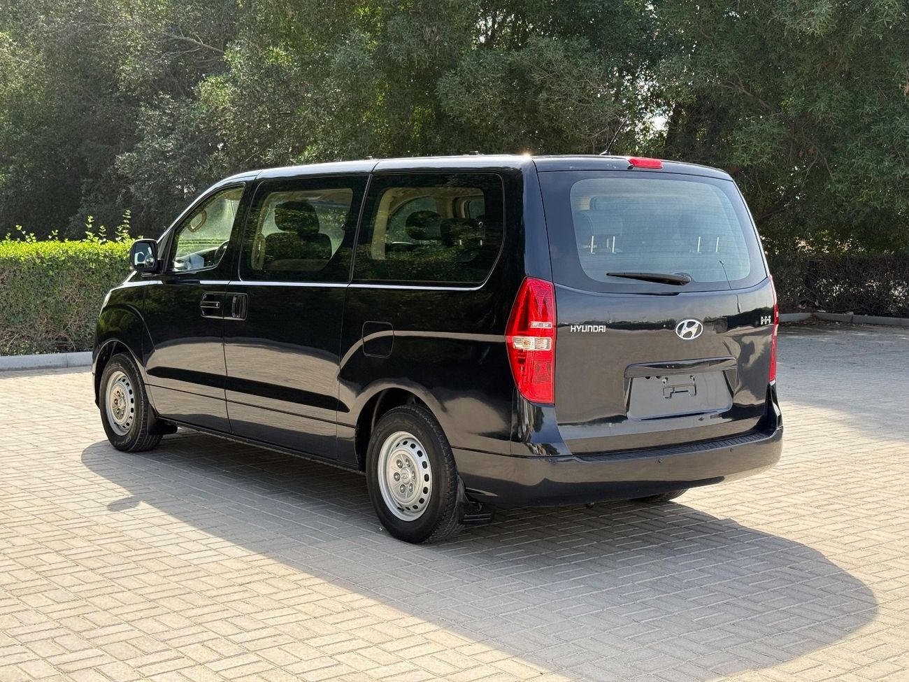 Hyundai H-1
