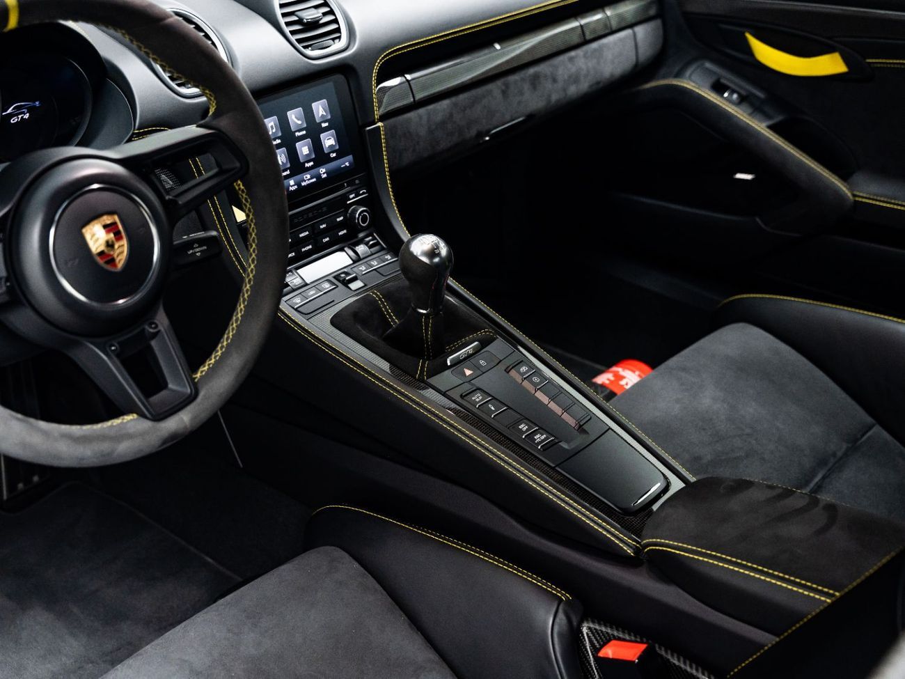 بورش كايمان 718 GT4 4.0L (414 HP) M/T