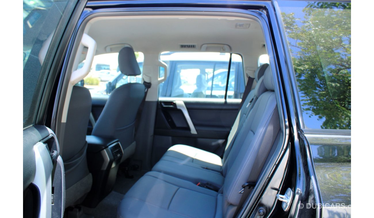تويوتا برادو 4.0L PETROL, Alloy Rims, Leather Seats, Rear Parking sensor, Front & Rear A/C ( LOT # 6886)