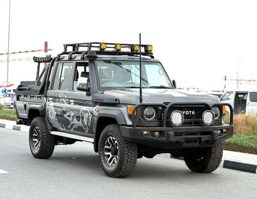 Toyota Land Cruiser Pick Up  Toyota landcruise pickup 2018Model Modified 2024Diesel engine 4.5 1VD colour Grey Transmission Manua