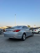 Hyundai Sonata GL Hyundai Sonata 2013 with engine capacity 2.4 in good condition