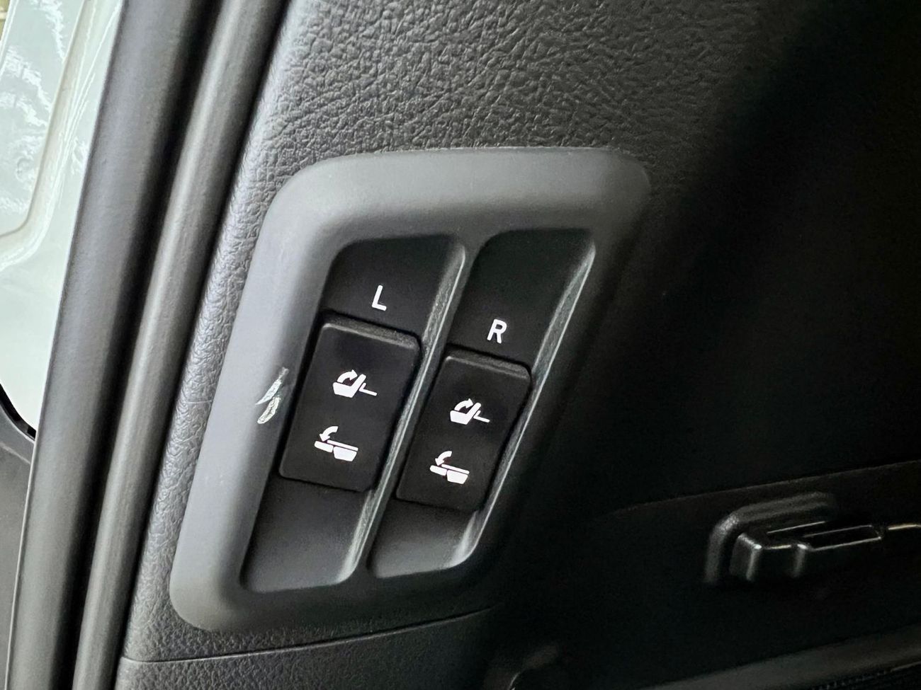 لكزس GX 460 Platinum 4.6L warranty one year bank financie available