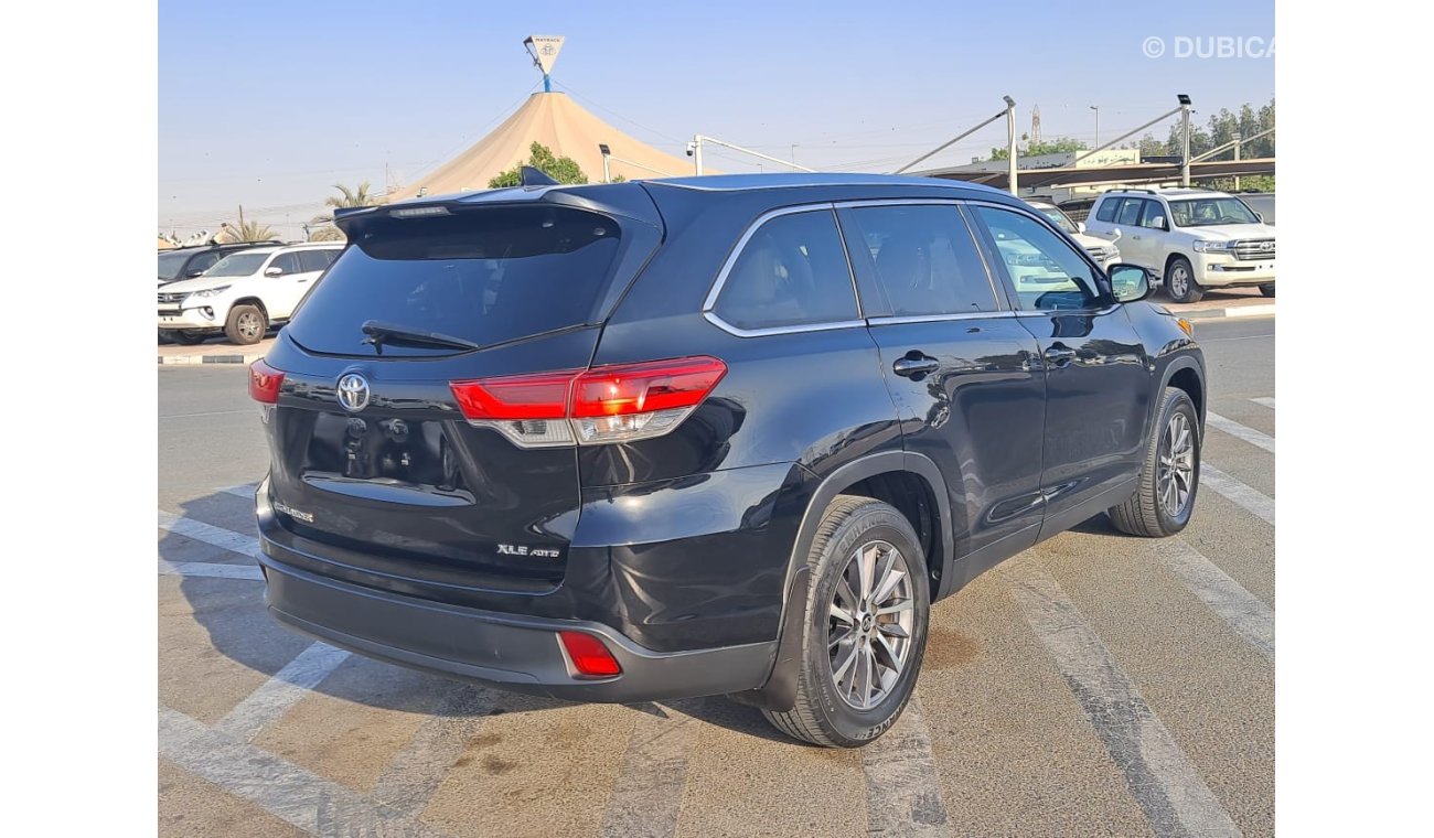 تويوتا هايلاندر TOYOTA HIGHLANDER FULL OPTION