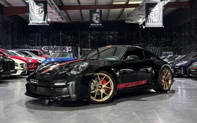 Porsche 911 CARRERA 3.0L (444 HP) Coupe 2020 Porsche 911, Just Been Serviced, Excellent Condition, GCC