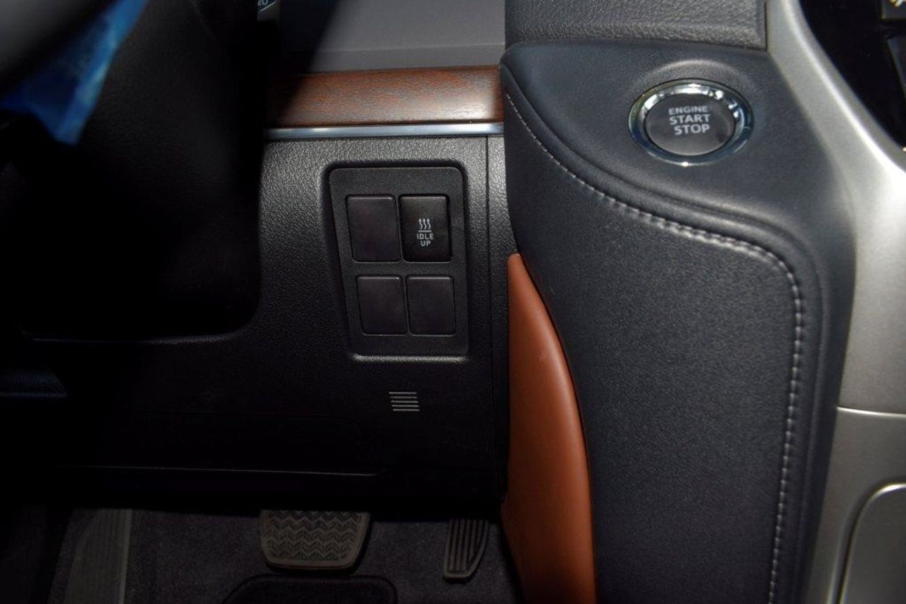 Toyota Land Cruiser V8 DIESEL