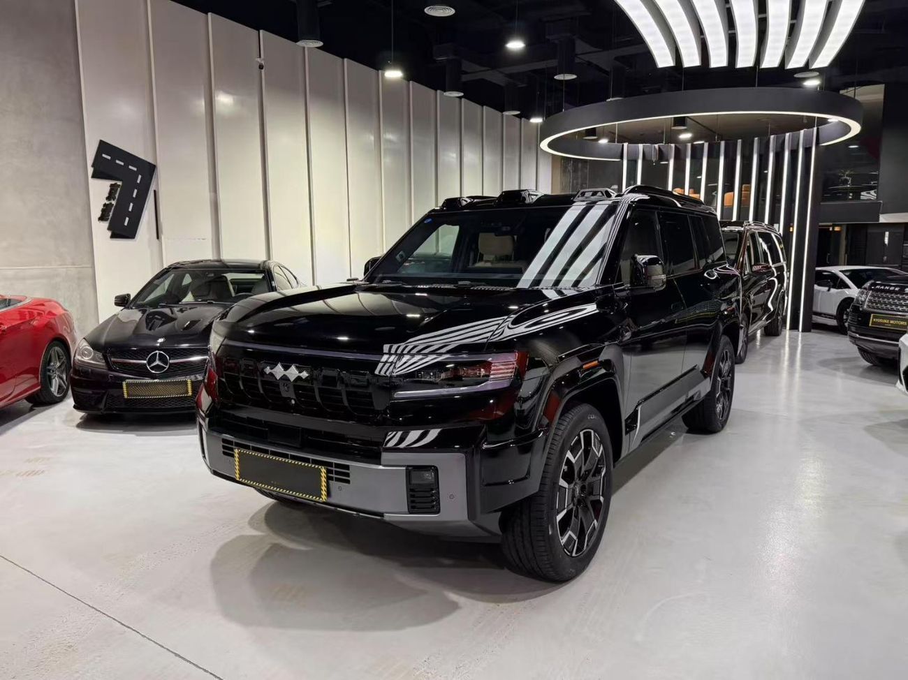 بي واي دي ليوبارد 8 Smart and Brave Flagship Edition (6 Seats)