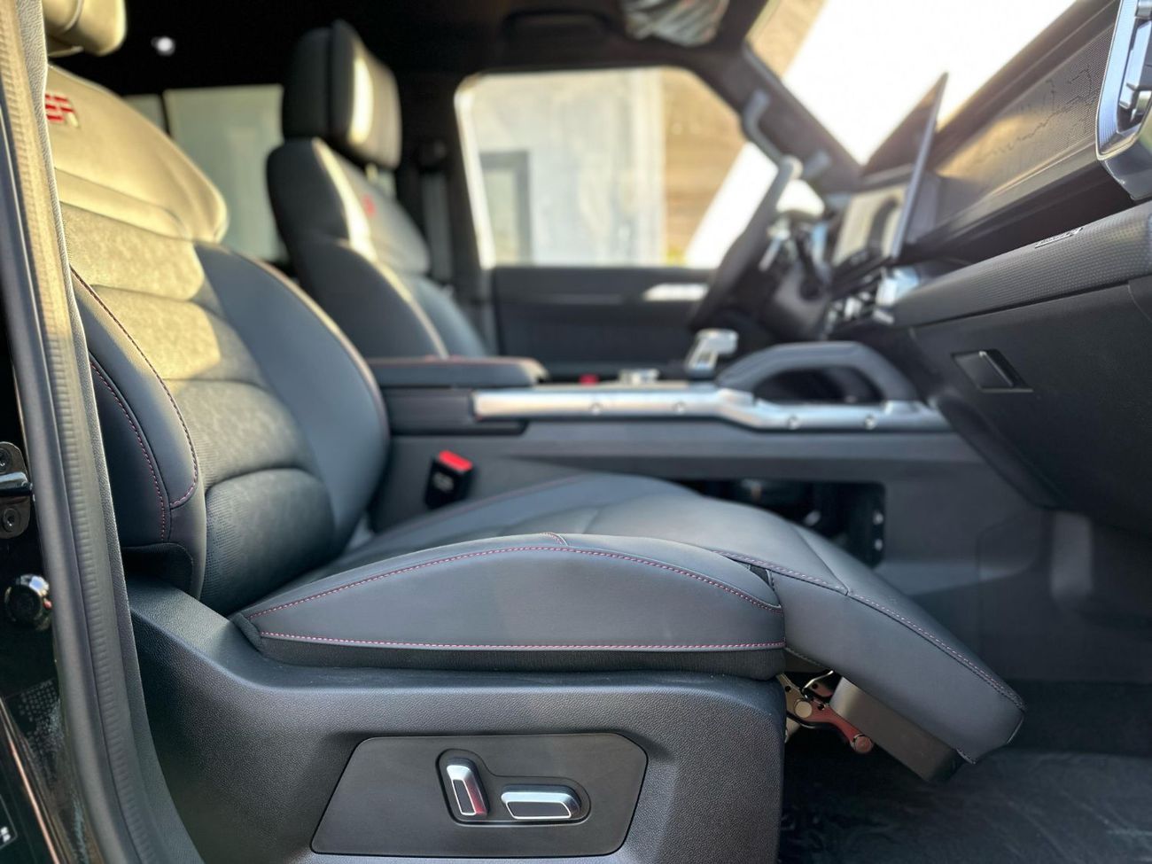 جيتور T2 Luxury CONQUEST PRO TRAVEL+ 2.0L TURBO FULL OPTION A/T model 2025