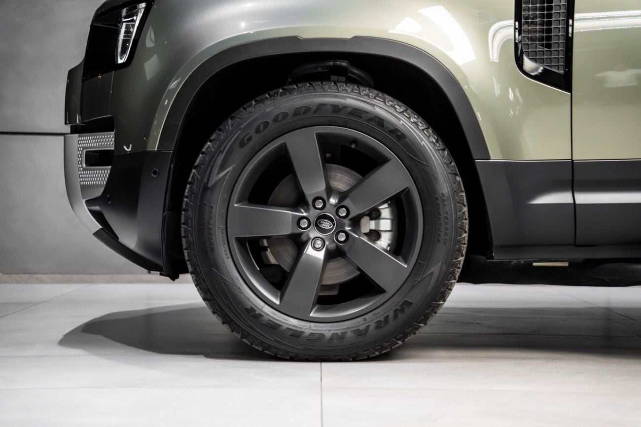 Land Rover Defender P300 110 SE 2.0L (5 Seater)