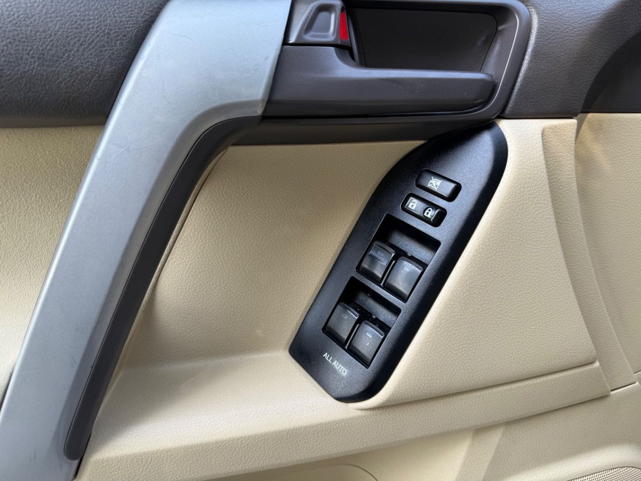 Toyota Prado GXR 4.0L AWD