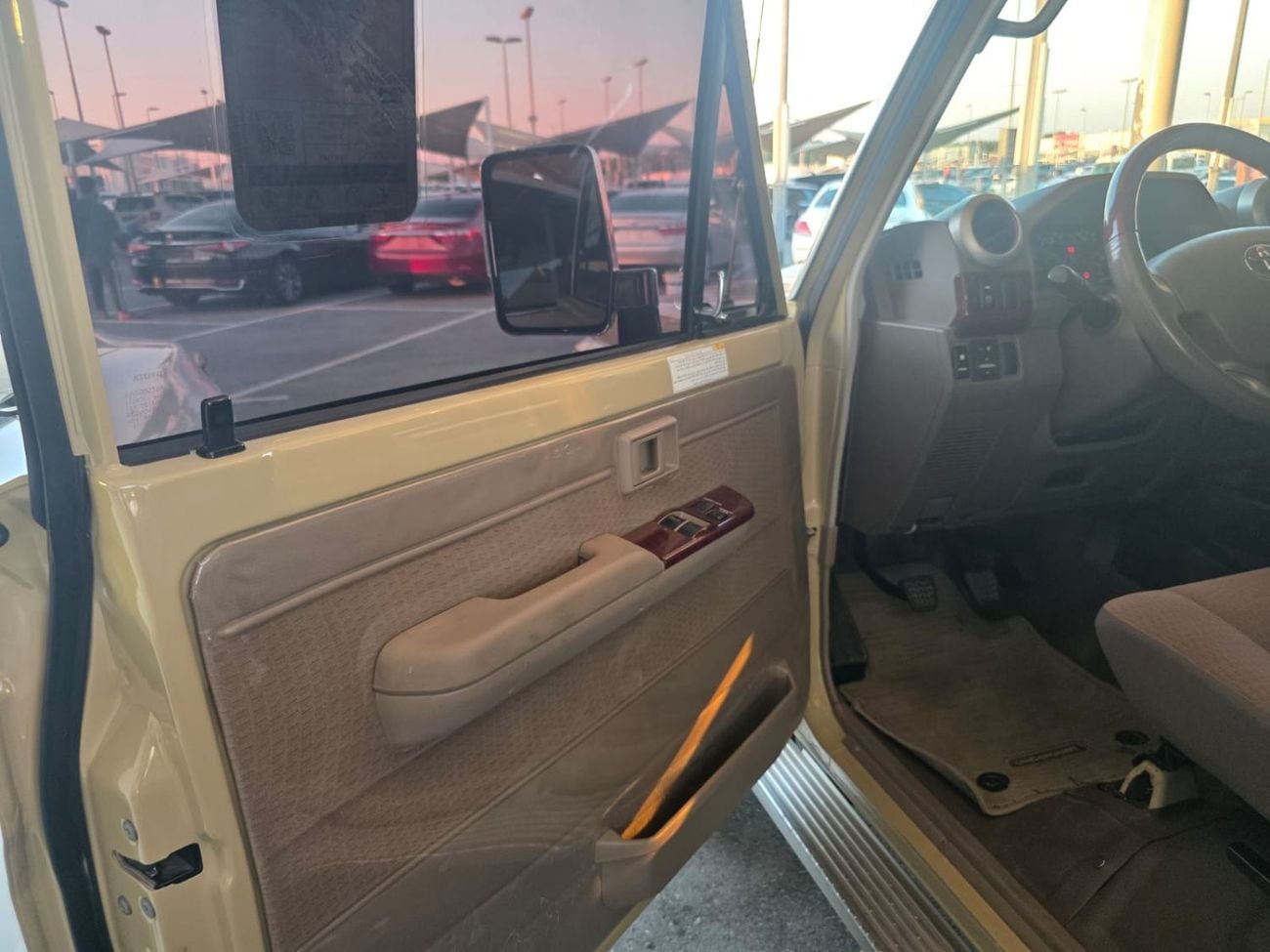 Toyota Land Cruiser Pick Up
