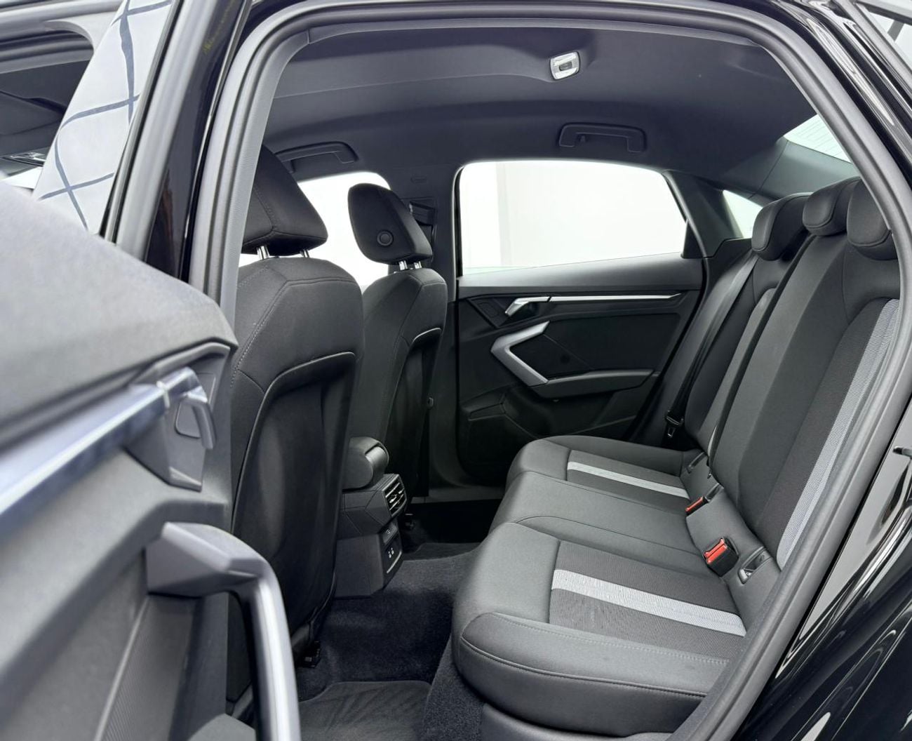 Audi A3 35 TFSI 1.4L 2025 Audi A3 35 TFSI, Audi Warranty+Service Contract, like new, GCC