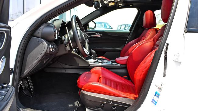Alfa Romeo Giulia VELOCE, миниатюра 24