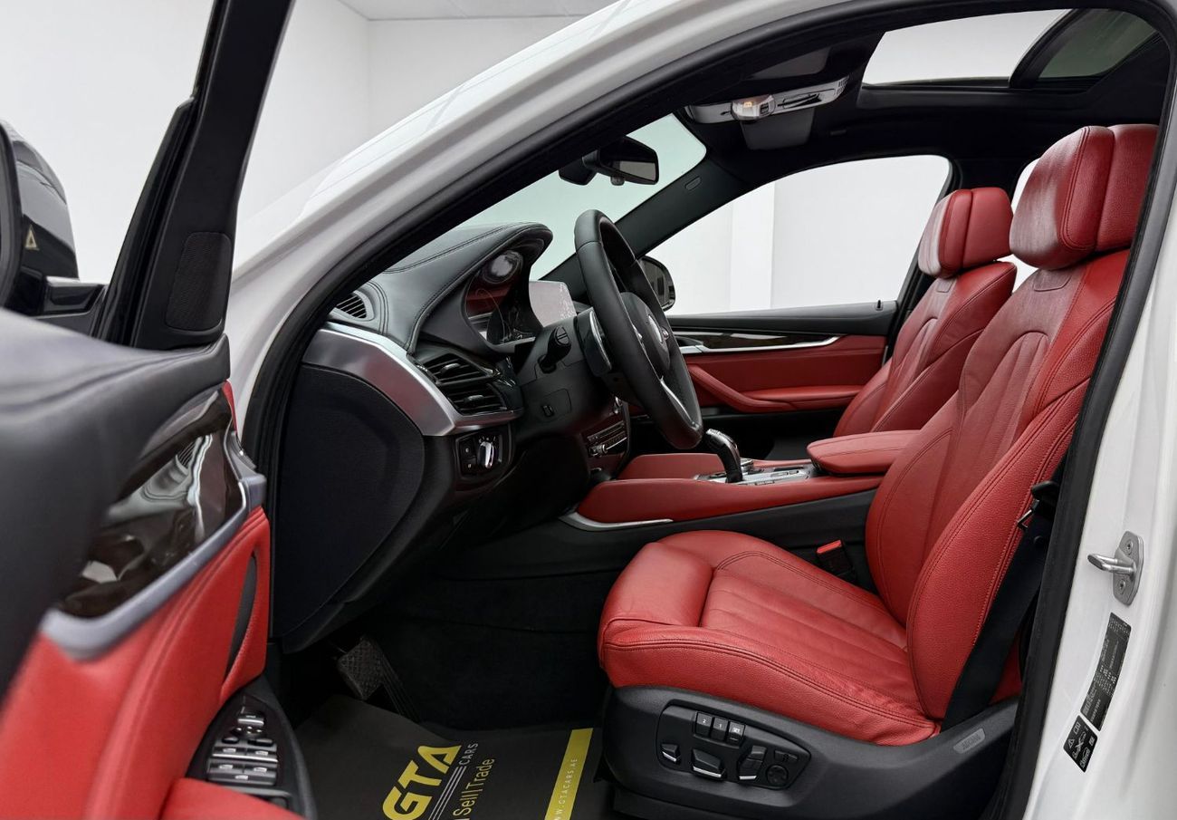 BMW X6 M50i 4.4L 2016 BMW X6 M50i, Full BMW Service History, Fully Loaded, Excellent Condition, GCC