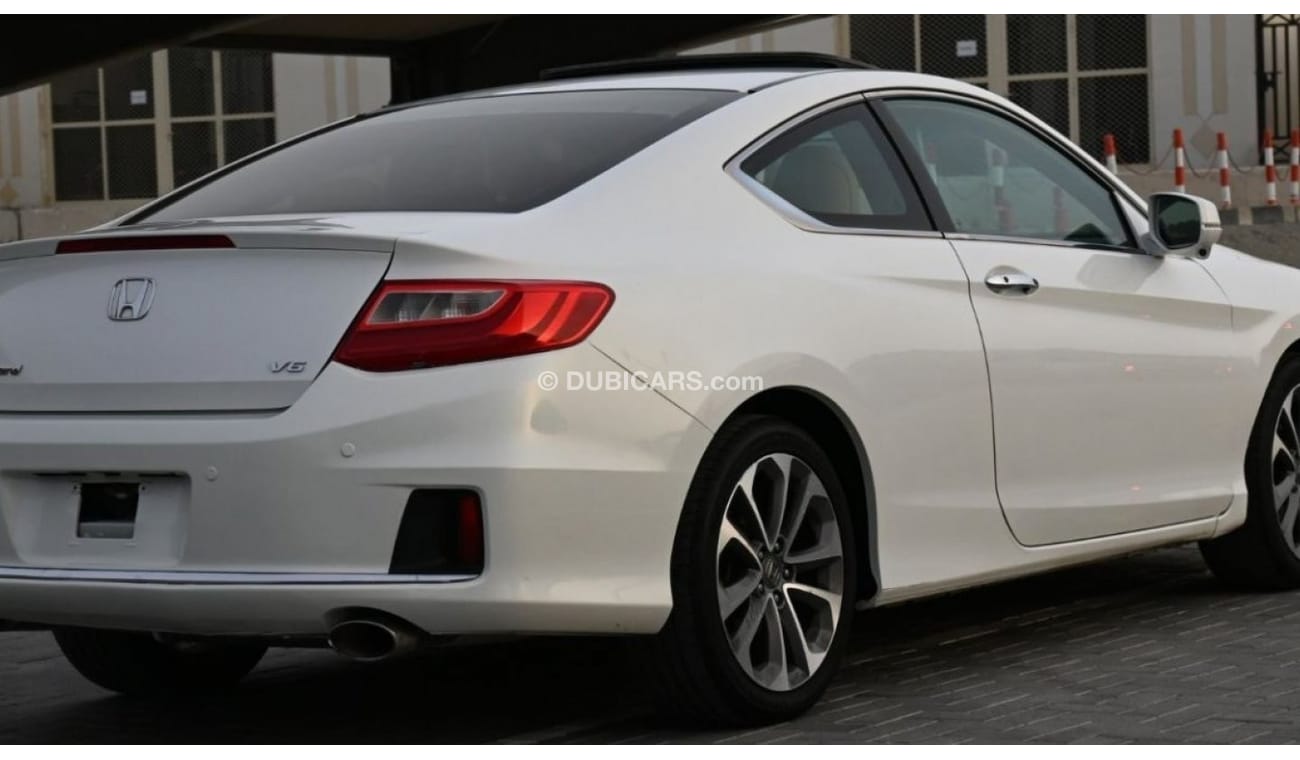 هوندا أكورد كوبيه 2015 خليجي بحالة ممتازة بدون حوادث