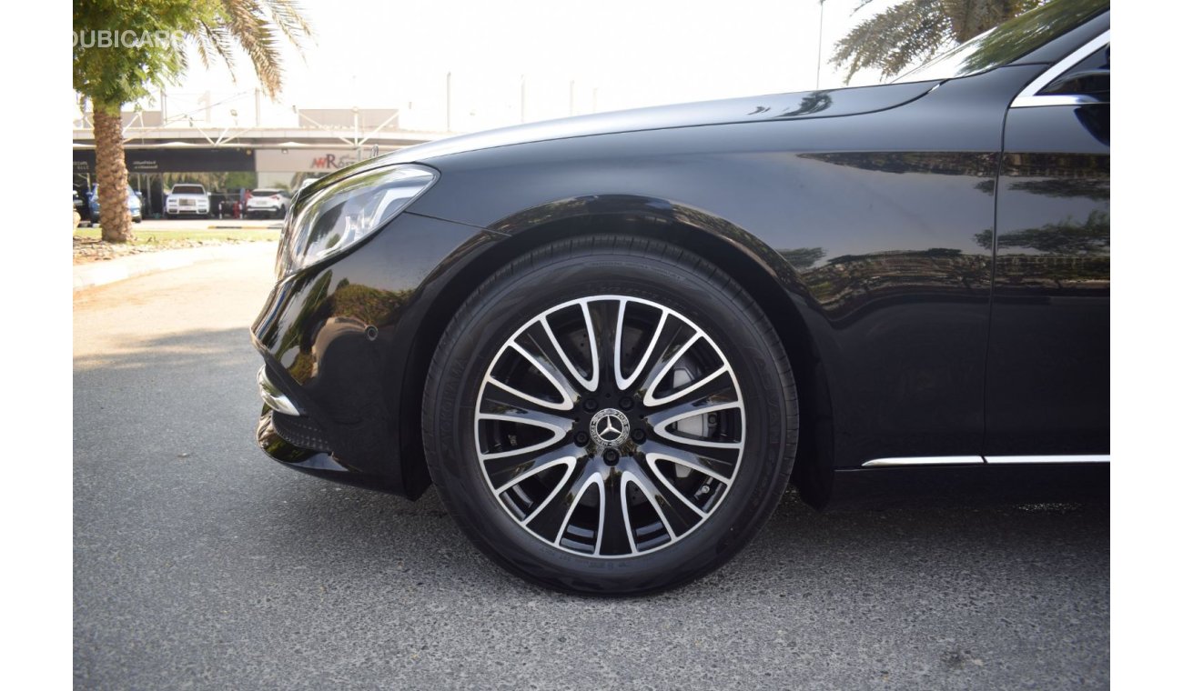 مرسيدس بنز S 560 4.0 V8 - 3 Years Warranty - Immaculate Condition