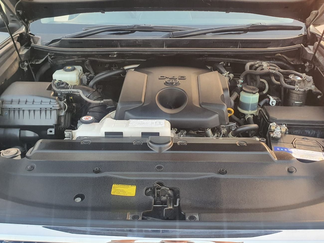 تويوتا برادو TXL 2.8L Top of the option Diesel Engine RHD 4WD V4 Automatic Gear SUV 7 Seats 5 Doors