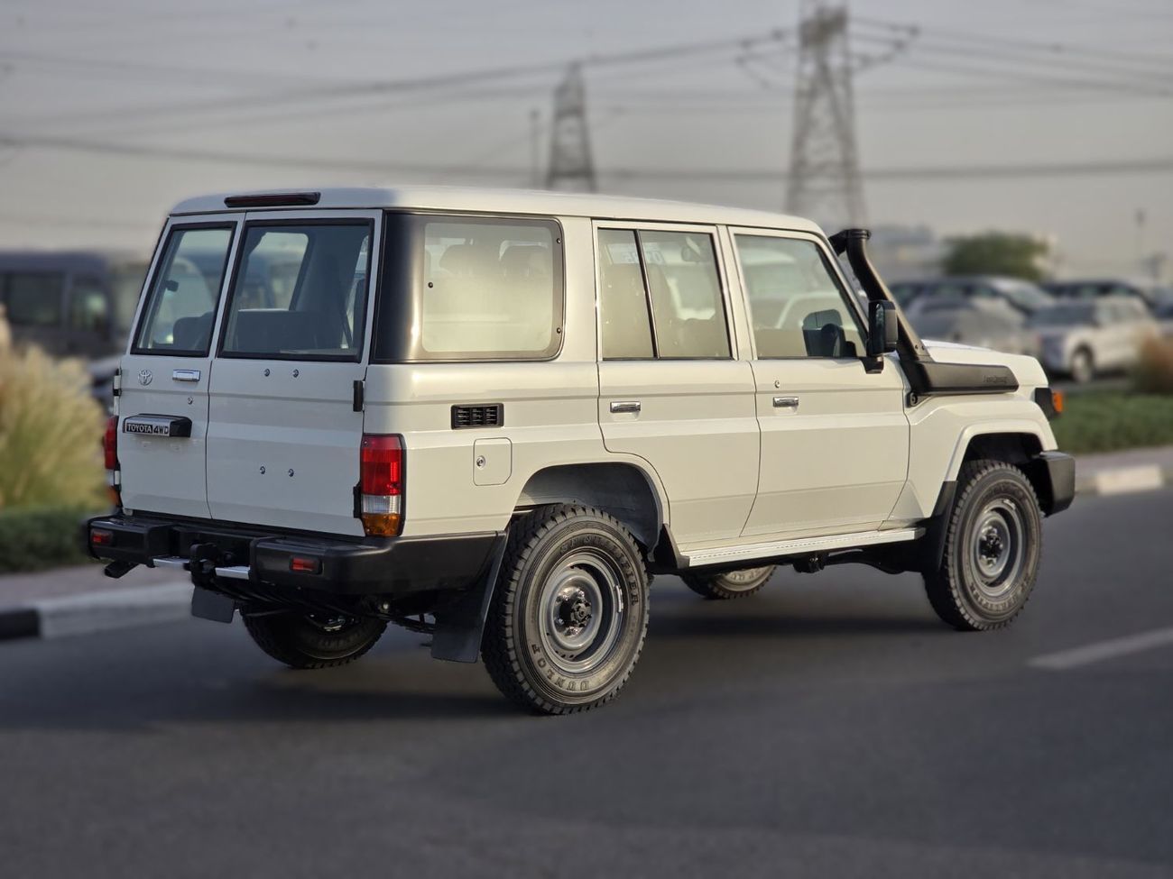 Toyota Land Cruiser 70 2025 Toyota Land Cruiser 4.2L V6 Diesel MT 10 seater