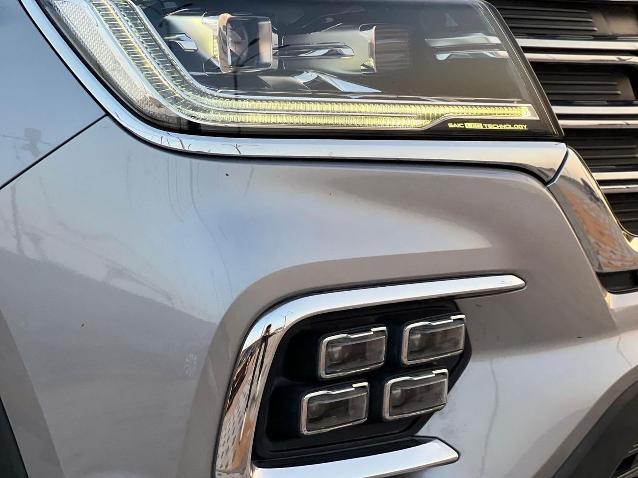 أم جي RX8 لاكجري