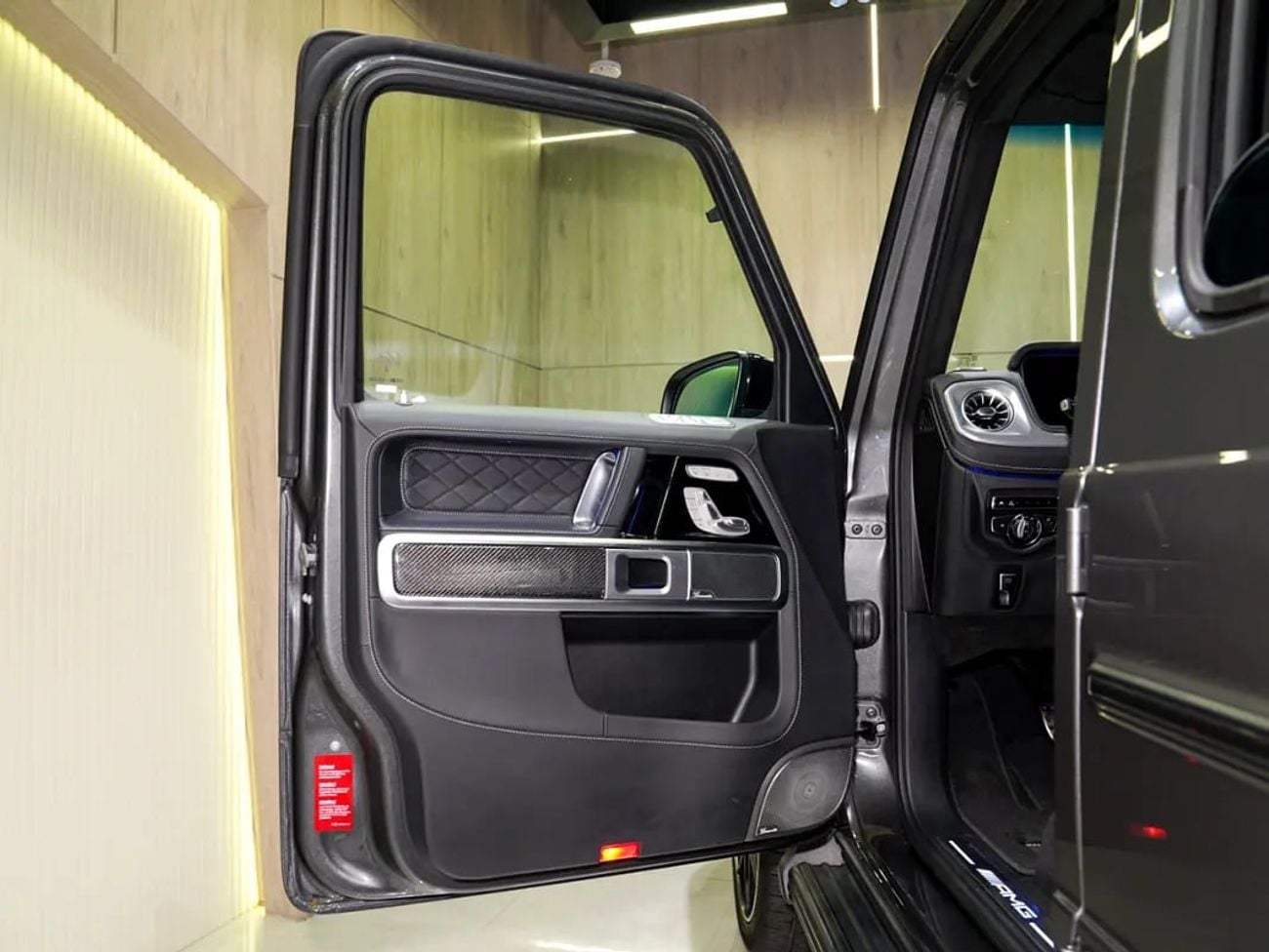 مرسيدس بنز G 63 AMG STD