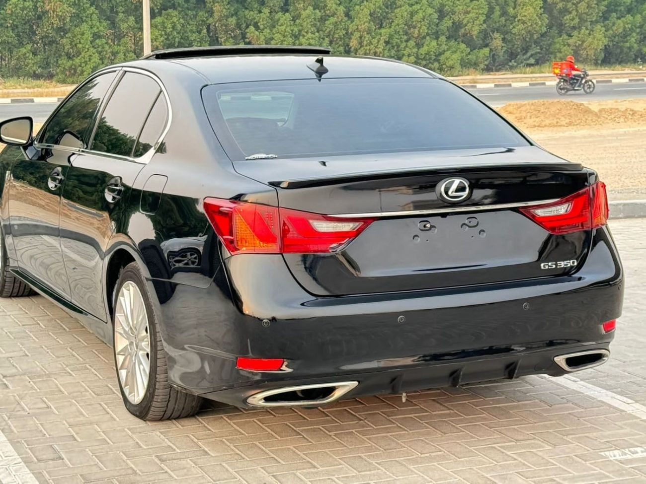 لكزس GS 350 بلاتينوم بحالة ممتازة من الداخل و الخارج