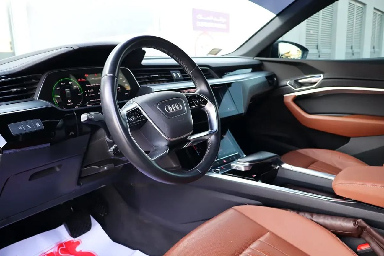 أودي Q8 إي ترون 55 ADVANCED Audi Q8 2024 مواصفات خليجية