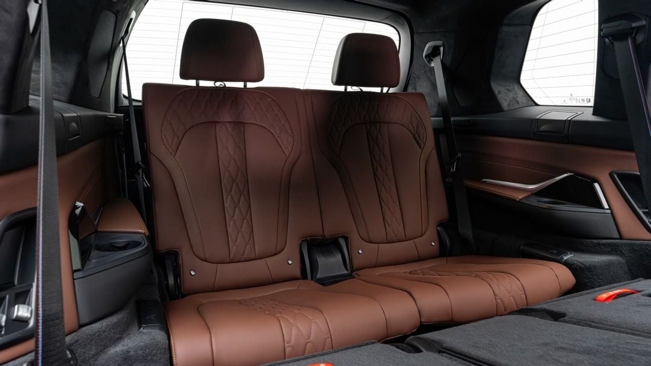 بي أم دبليو X7 M60i - 2025 - GCC - Under Warranty