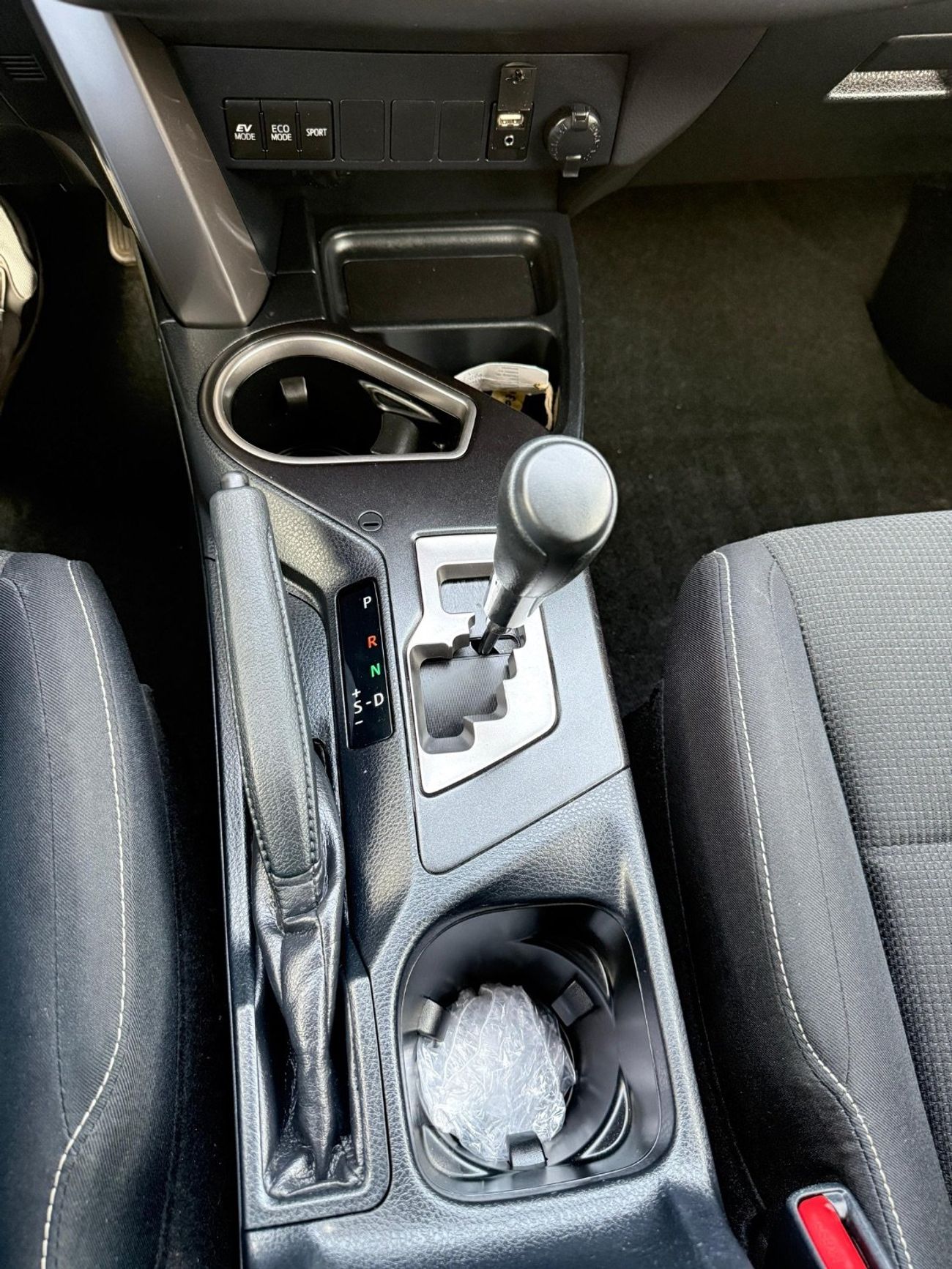 تويوتا راف ٤ 