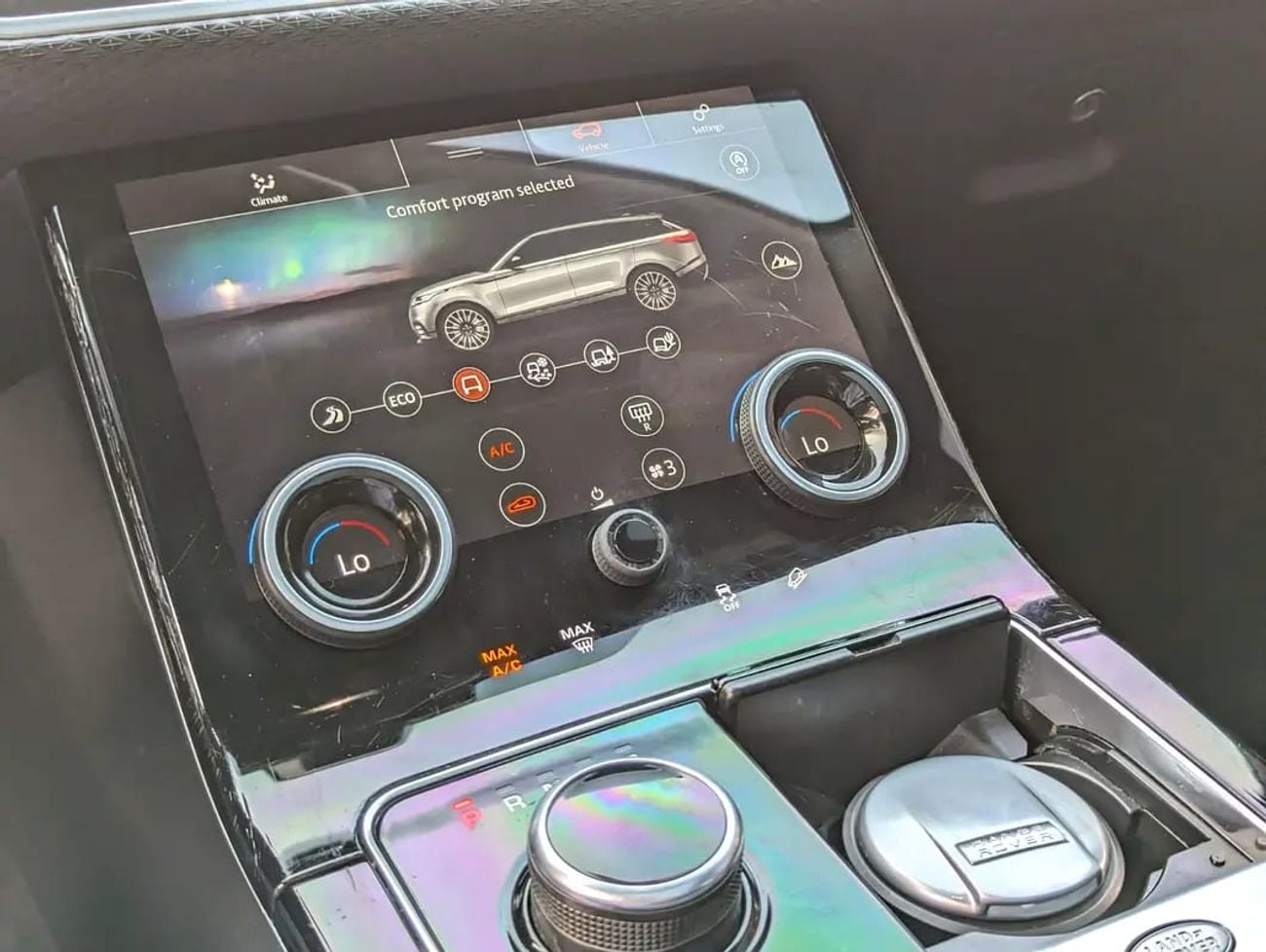Land Rover Range Rover Velar R-DYNAMIC SE GCC IN EXCELLENT CONDITION
