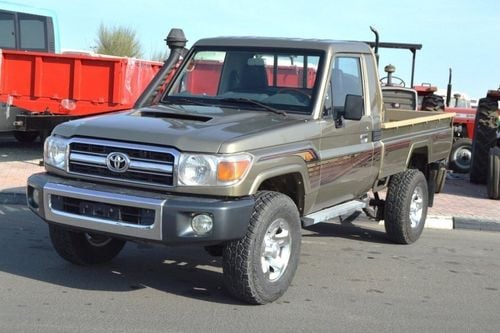 تويوتا لاند كروزر بيك آب Full option clean car