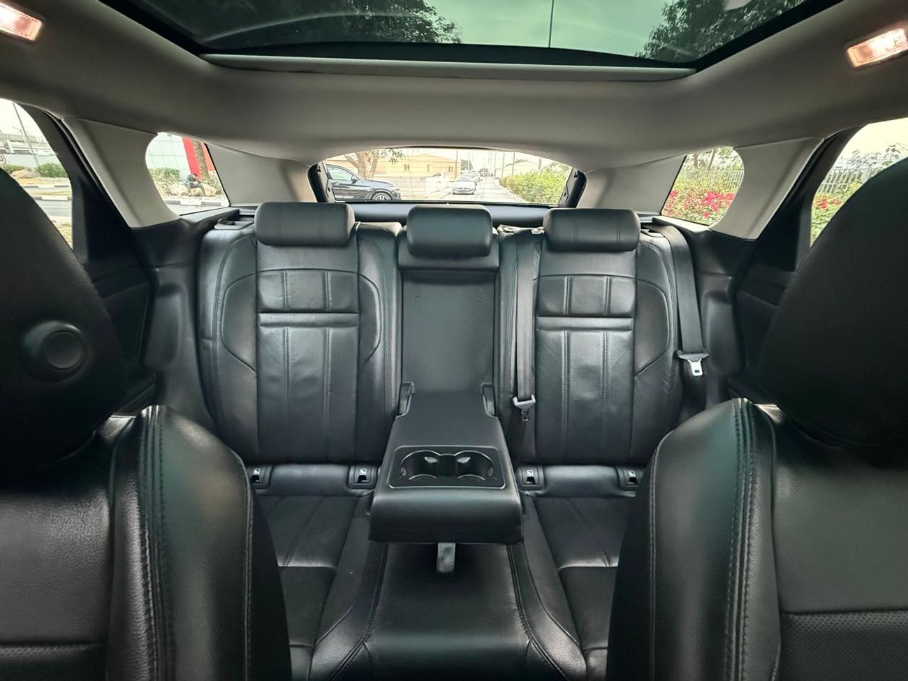 Land Rover Range Rover Evoque P200 S 2.0L RANGE ROVER EVOQUE P200 S 2020 GCC SERVICE HISTORY PERFECT CONDITION