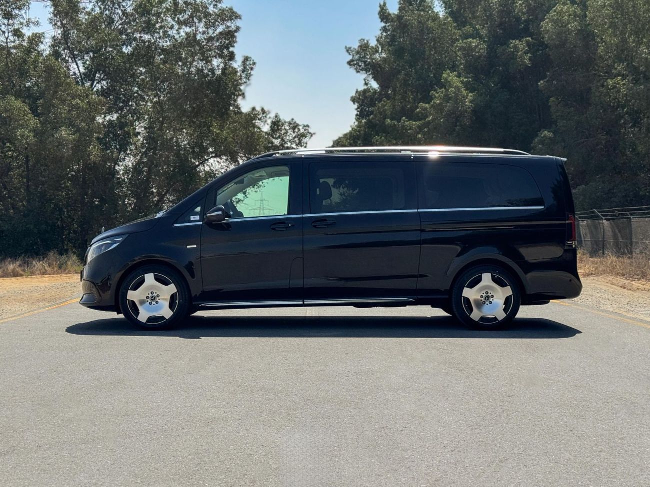 Mercedes-Benz V 300 V300L || Long Wheelbase Luxury Edition || Brand New