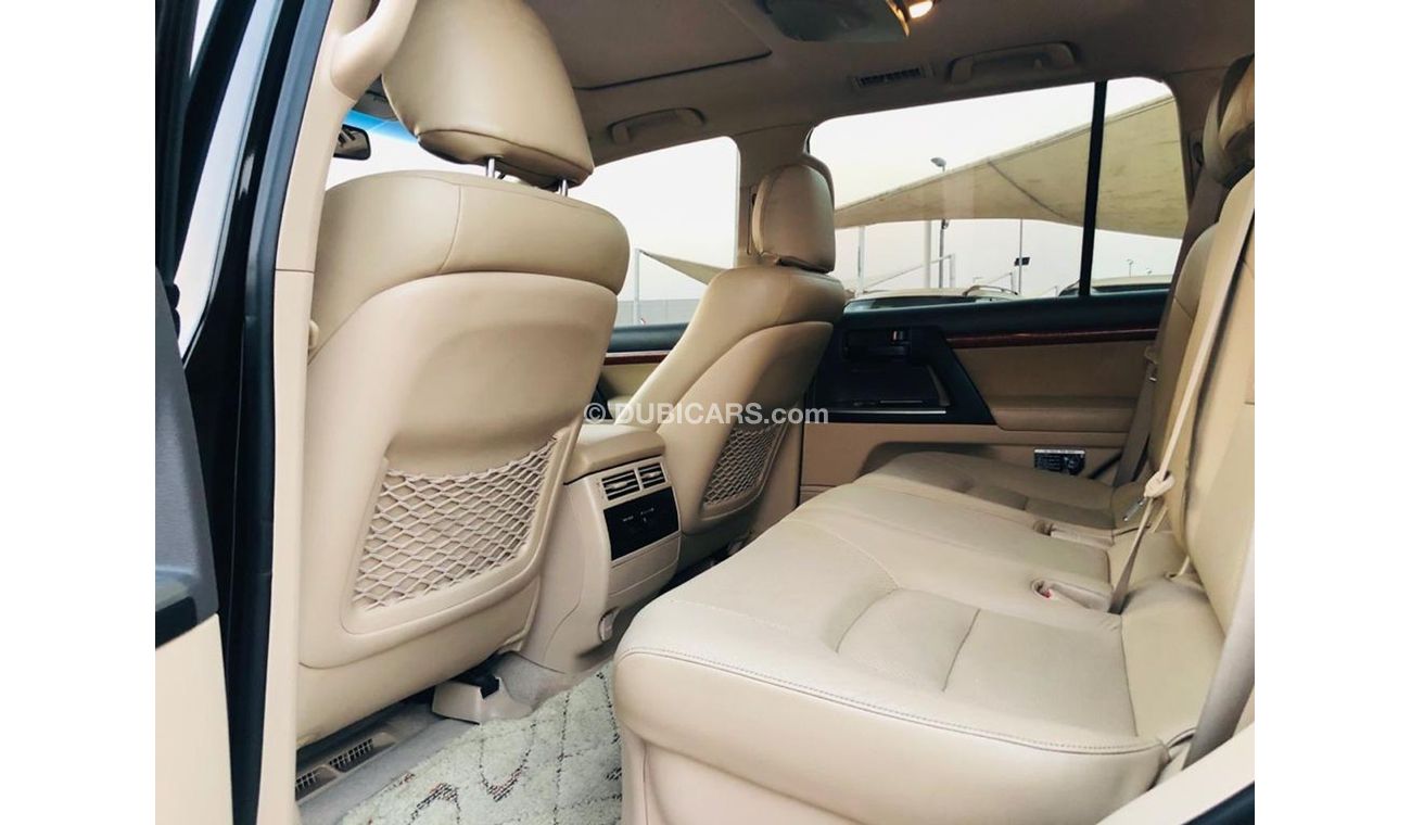 تويوتا لاند كروزر فل - GXR - تويوتا لاندكروزر 2015 - 8سلندر