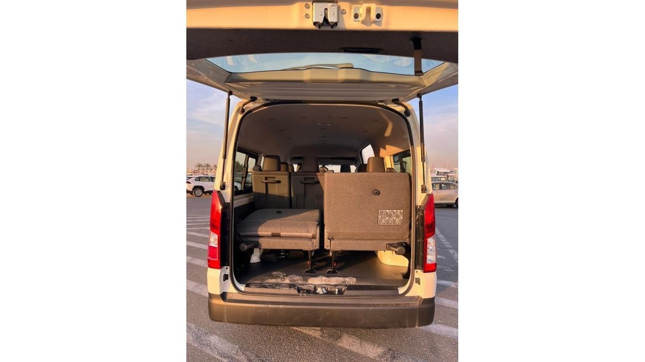 Toyota Hiace “Offer”*Limited Stock* 2022 Toyota hiace 2.8L Diesel Manual - New Shape High Roof 13 Seater