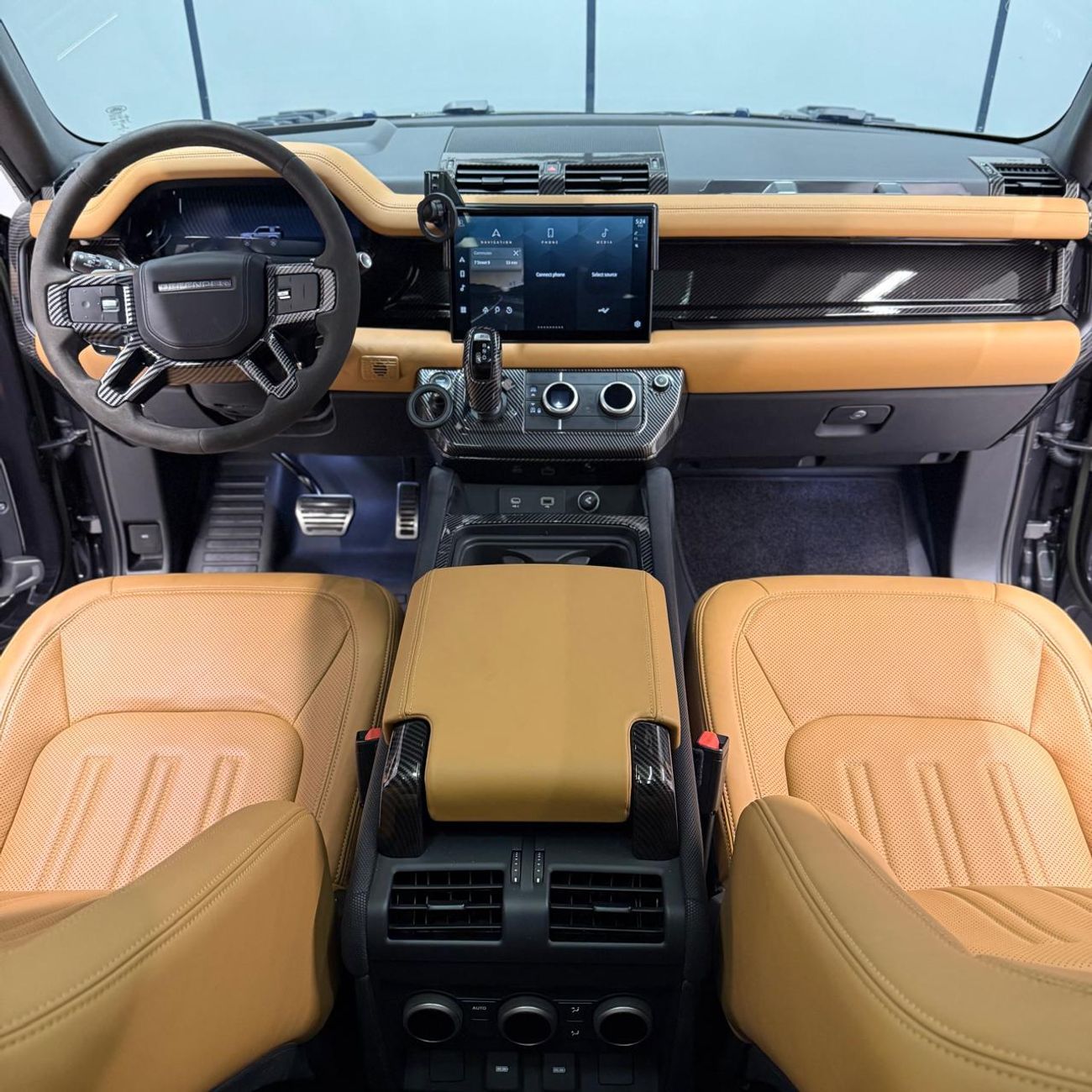 لاند روفر ديفندر 90 X P525 V8 | 5.0L Supercharged | European Specs | 3 Years Warranty & Service | Carpathian Grey