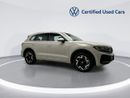 فولكس واجن طوارق إليجانس Touareg Elegance++ 3L | Ex-Demo | Coventry 19" Black Alloys | Varenna Leather | Massage Seats | Head