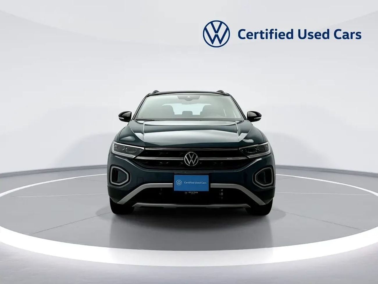 Volkswagen T ROC Style without Sunroof (REF#53392) / WAS 102,900 AED - NOW 69,900 AED