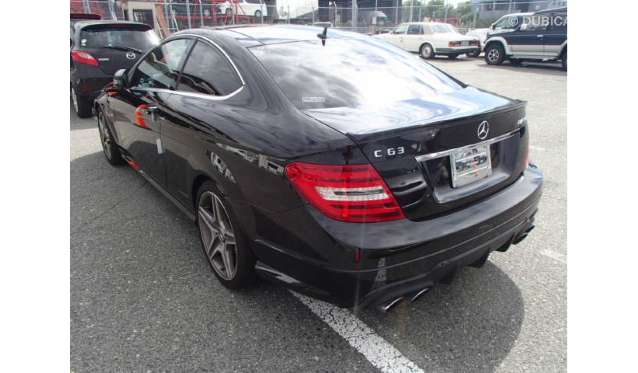 Mercedes-Benz C 63 AMG Used LHD C63 2012/C63 AMG COUPE/204377 AB,ABS,NAVI,BACK/CAM,L/SEAT,P/DOOR LOT # 574