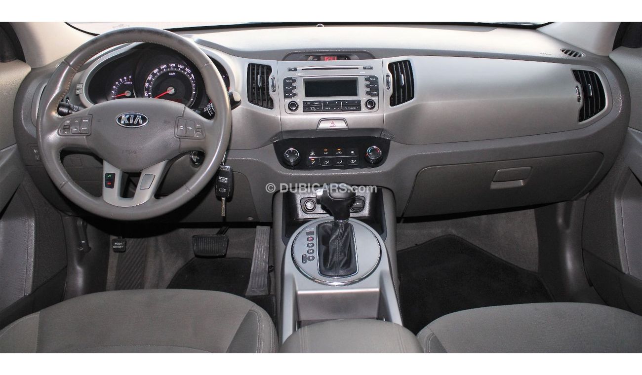 كيا سبورتيج كيا سبورتاج 2016 خليجي بانوراما بحالة ممتازة بدون حوادث نظيفه جدا من الداخل والخارج