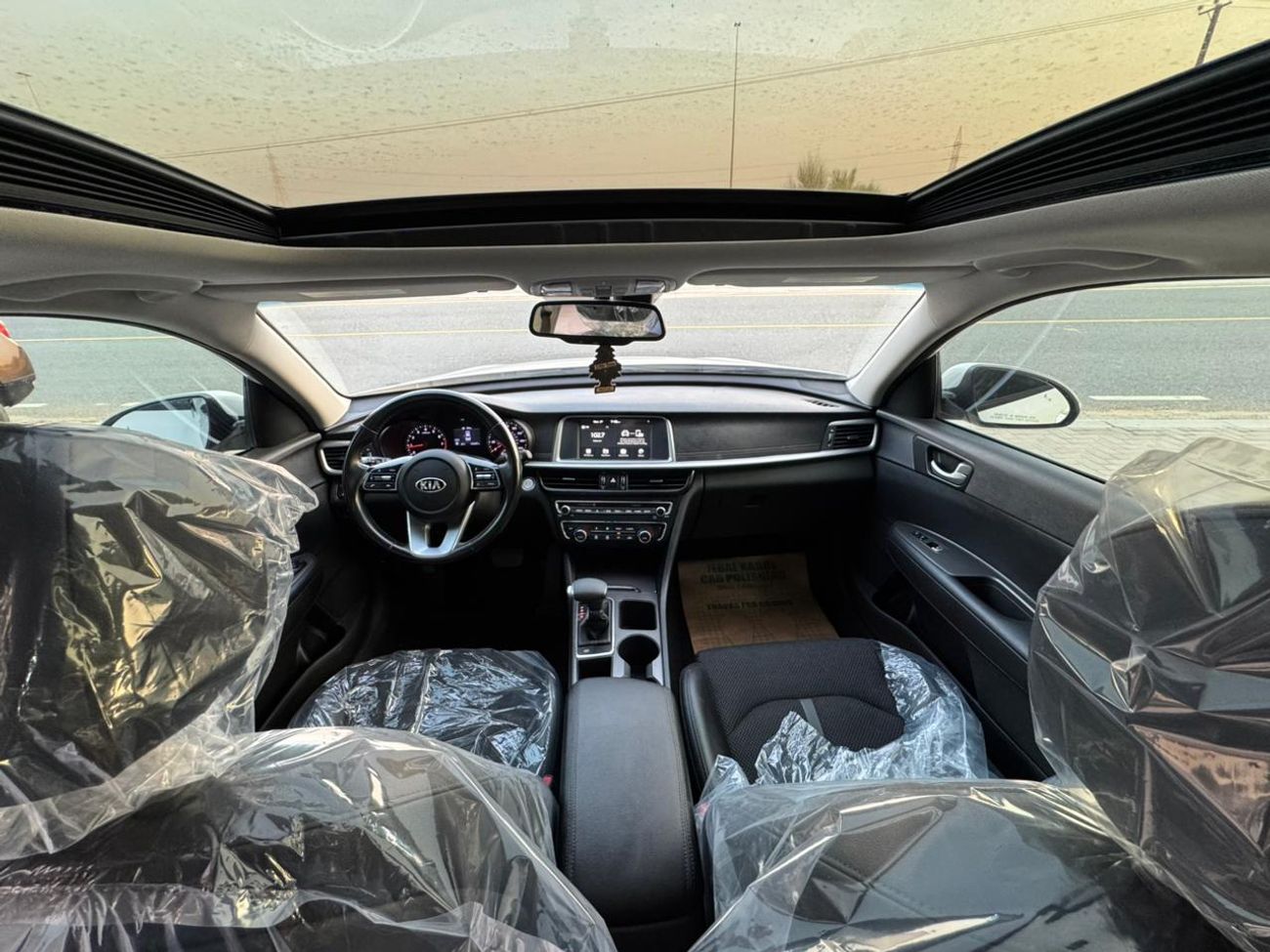 Kia Optima Si 2.4L 2.4L V4 / PANORAMIC SUNROOF / LEATHER / ROAD ASSIST / RIMS / IN PERFECT CONDITION