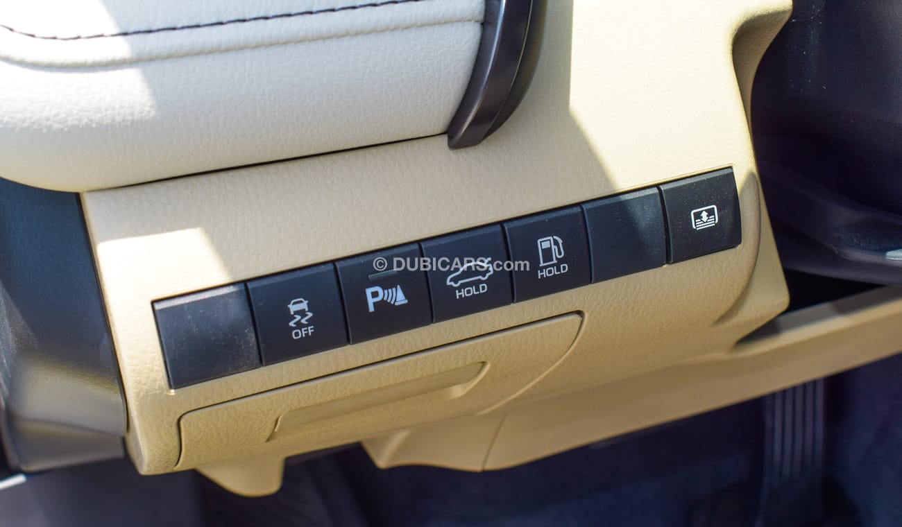 Toyota Camry GLE 2.5L Hybrid