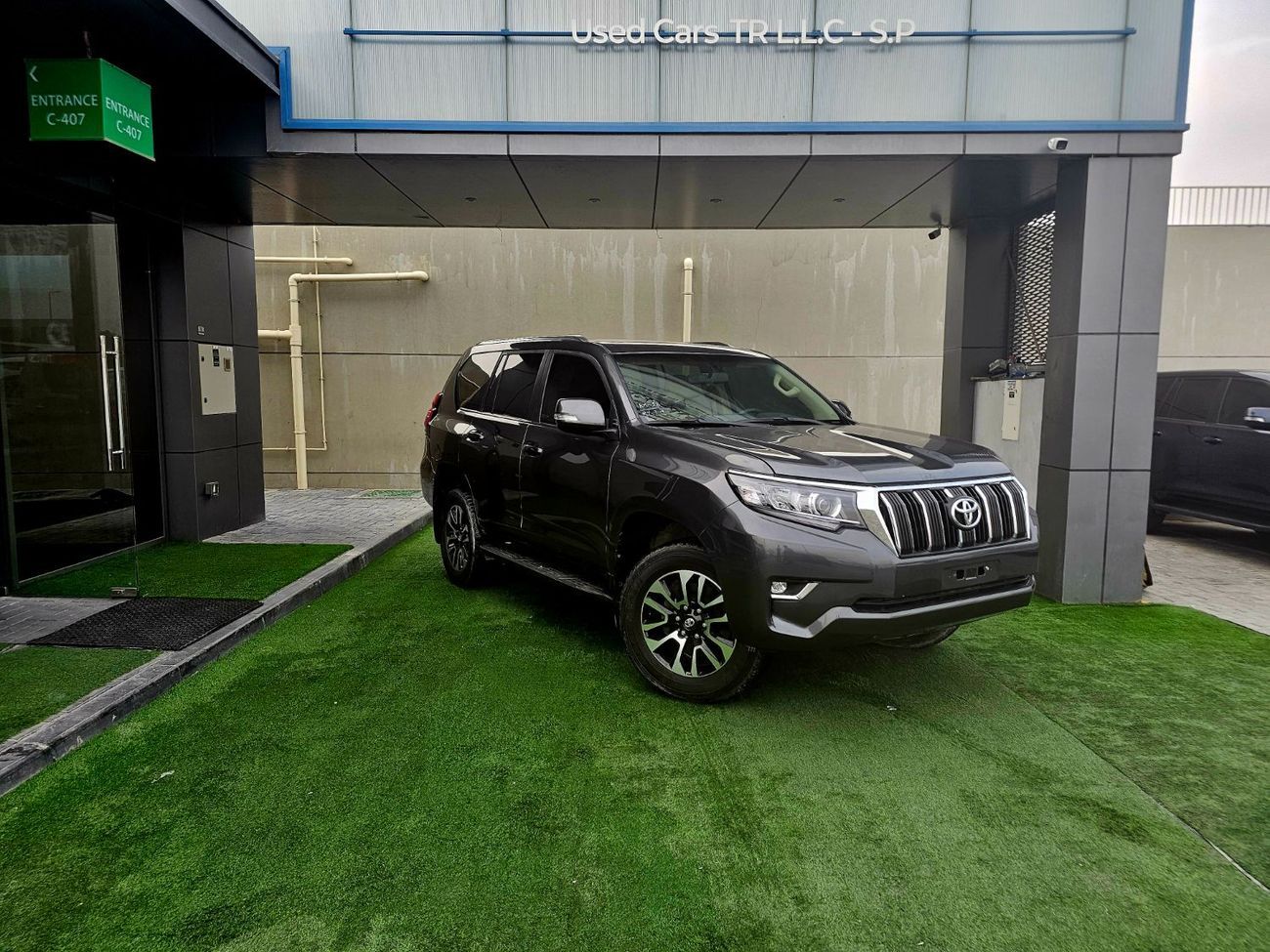 Toyota Prado VXR/ SUNROOF/ LEATHER ELECTRIC SEATS/ FULL OPTION/ LOW MILEAGE