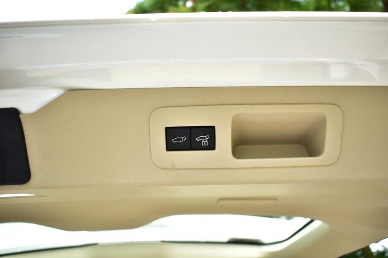 Toyota Land Cruiser 300 VXR V6 3.5L Twin Turbo Petrol 7 Seat Automatic