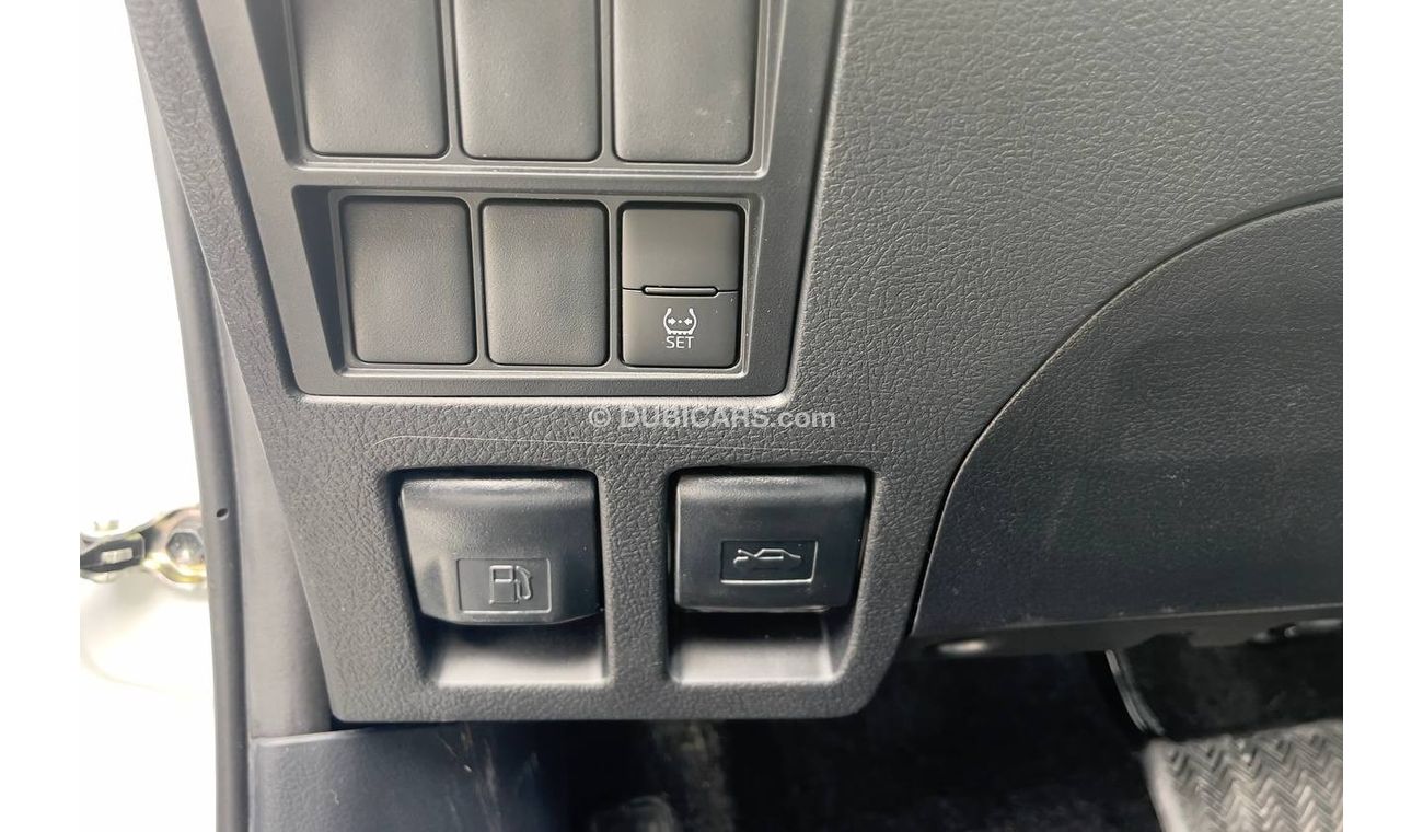 Toyota Hilux 2.7L Petrol SR5 4WD, Push Start Full Option 2023MY