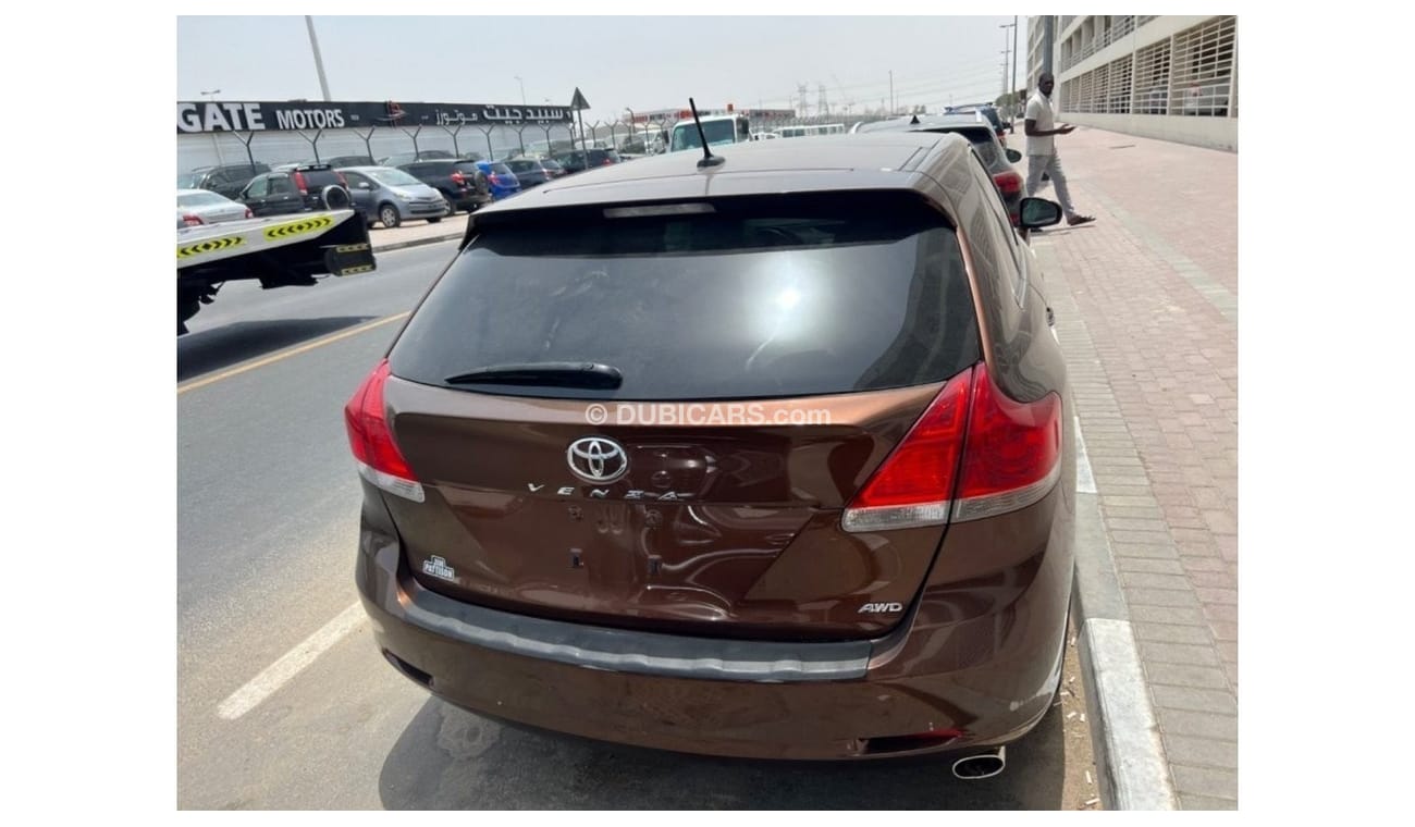 Toyota Venza 2009 PANORAMA PUSH START ENGINE BROWN V6 USA IMPORTED FOR UAE 5%VAT & 5% DUTY APPLIES UAE PASS