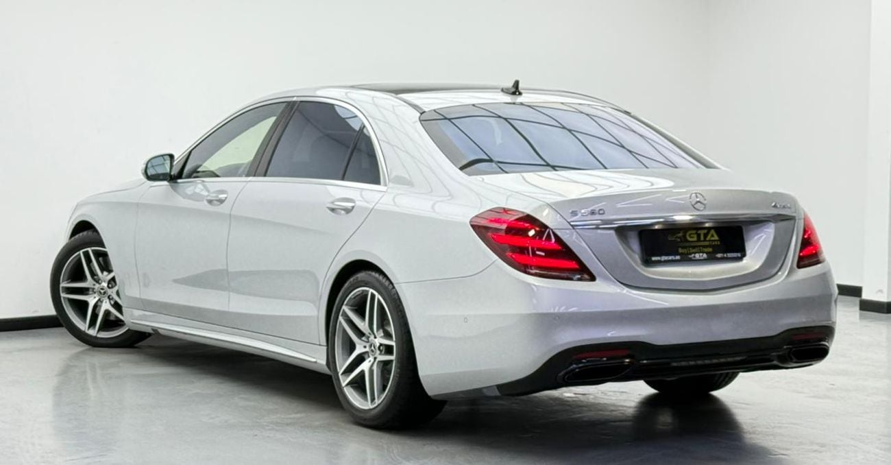 Mercedes-Benz S 560 Std 4.0L (469 HP)