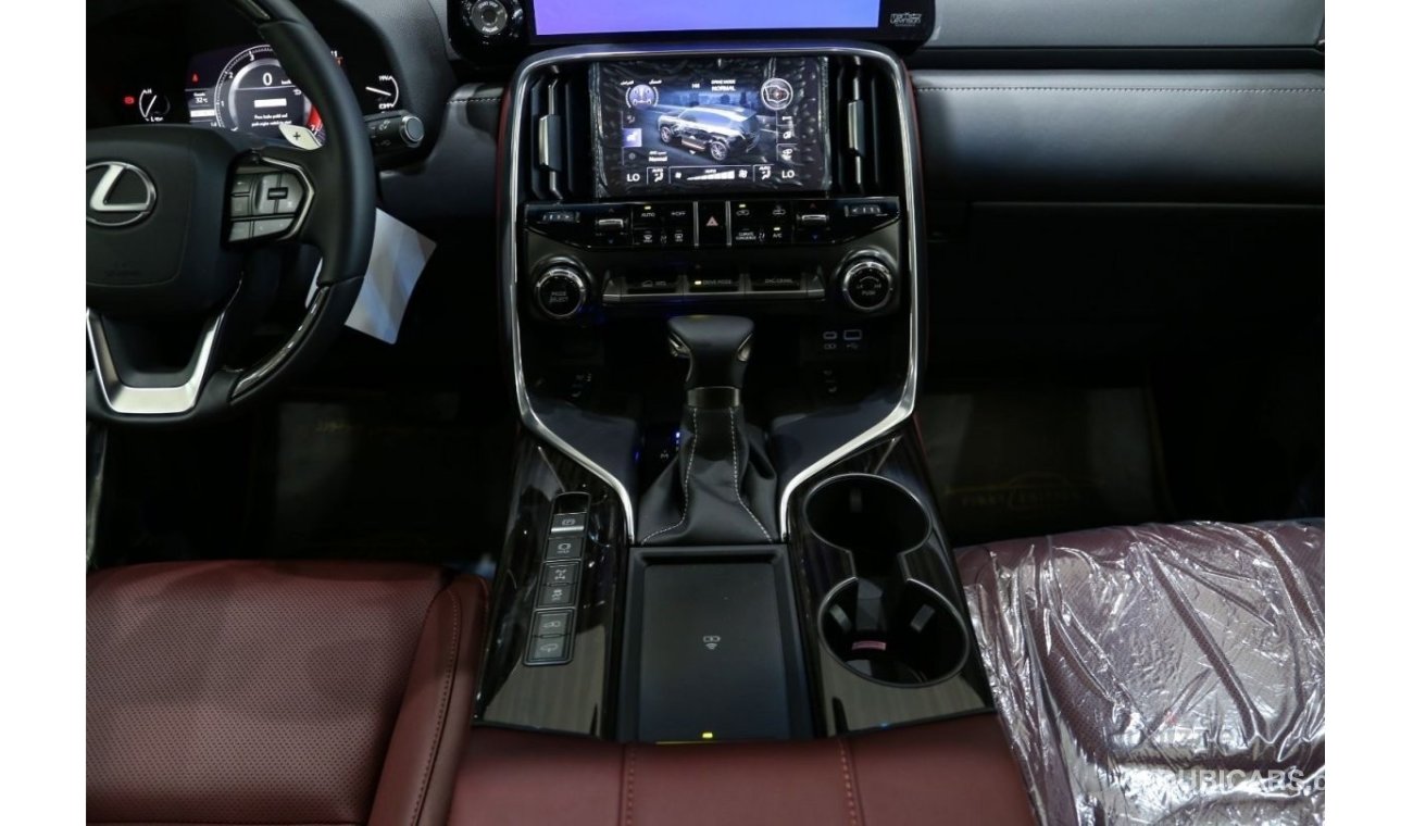 Lexus LX600 !!!SPECIAL PRICE!!!  2022 GCC Lexus LX600 Signature 7 Seaters