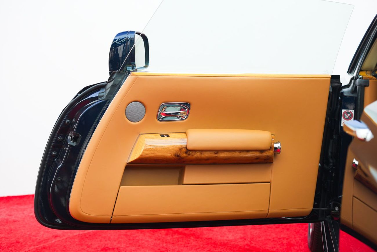 رولز رويس فانتوم Drophead 6.8L