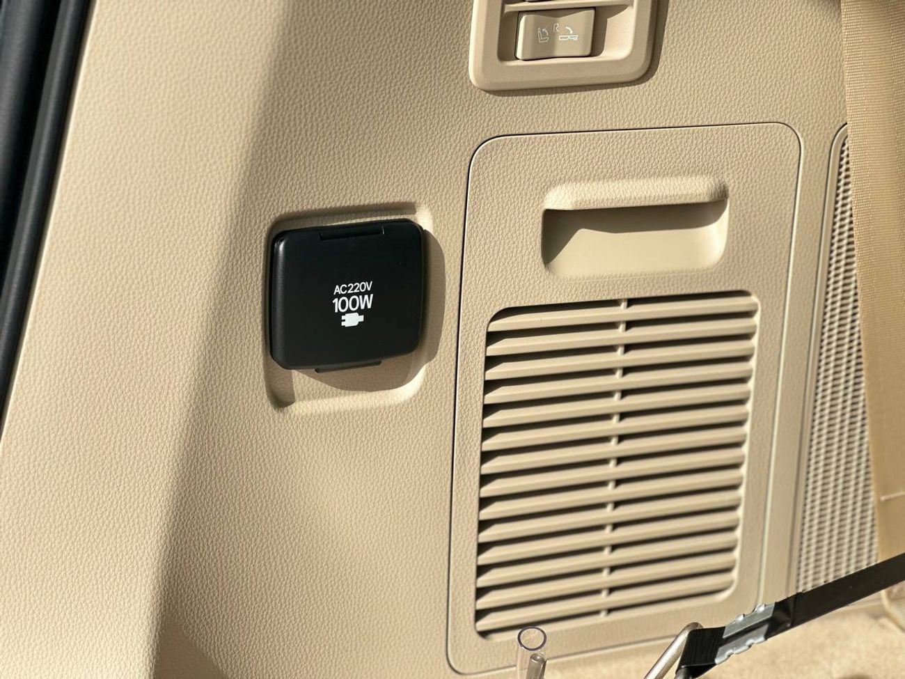 Toyota Land Cruiser VX 4.0L PTR A/T // 2026 // High Option With 360 Camera , Memory Seat , Cooling & Heater Seats // Spe