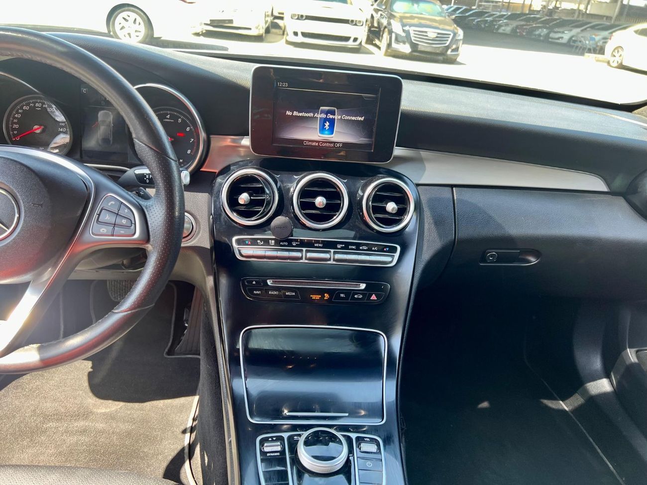 Mercedes-Benz C 300 AMG Pack 2.0L warranty one year bank financie available